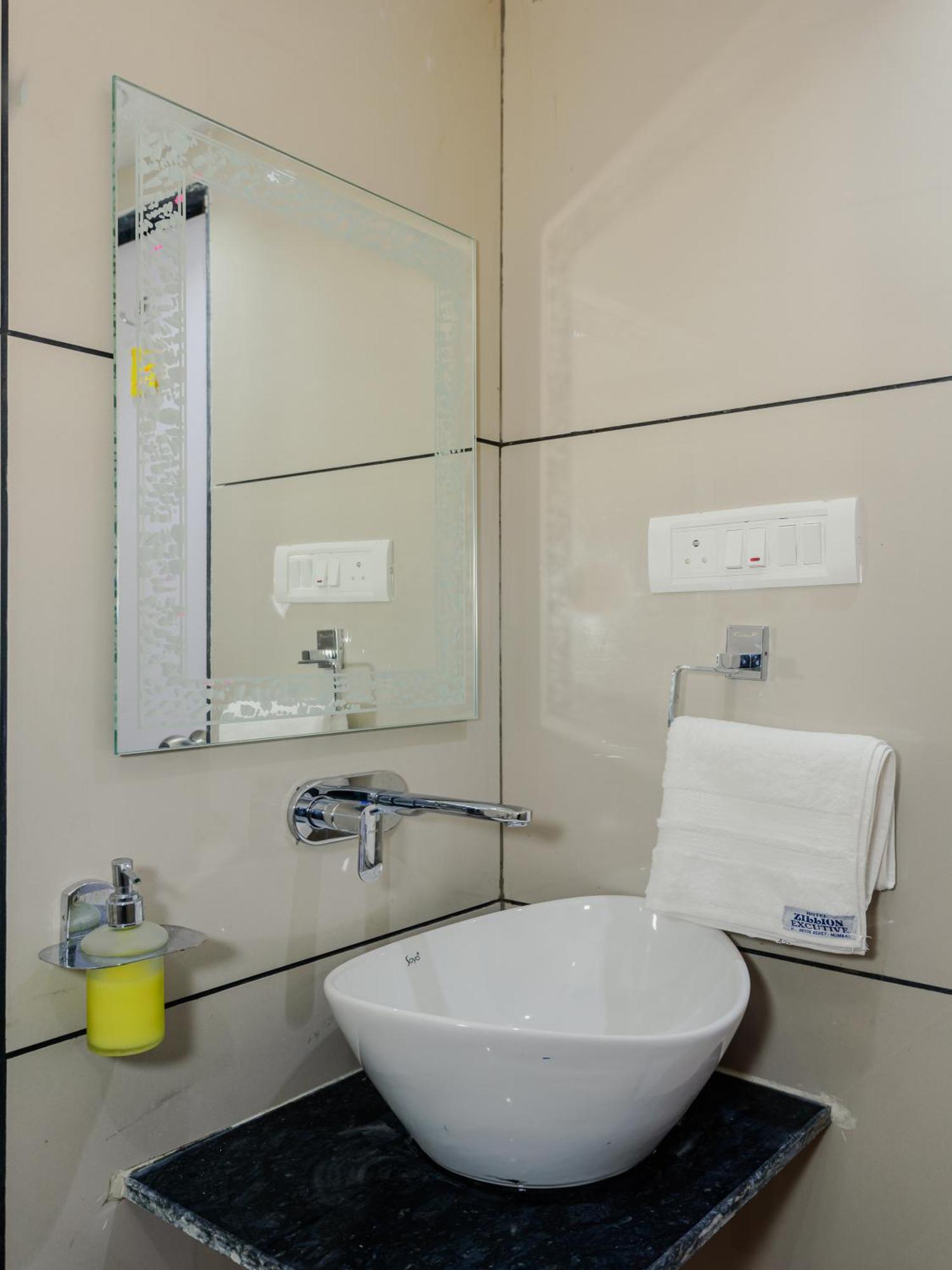 Hotel Zillion Executive Near Us Consulate Bandra Kurla Complex Mumbai Near Mumbai Airport Βομβάη Εξωτερικό φωτογραφία